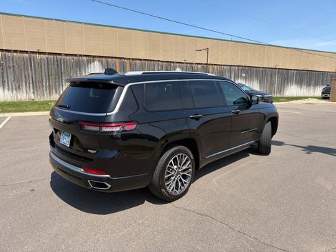 Used 2022 Jeep Grand Cherokee L Summit AWD/4WD image 7