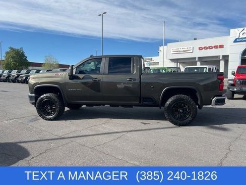 Used 2022 Chevrolet Silverado 3500 LT w/ Convenience Package image 2