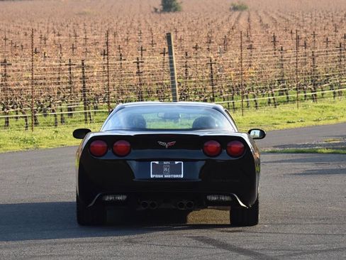 Used 2007 Chevrolet Corvette Coupe w/ Preferred Equipment Group image 16