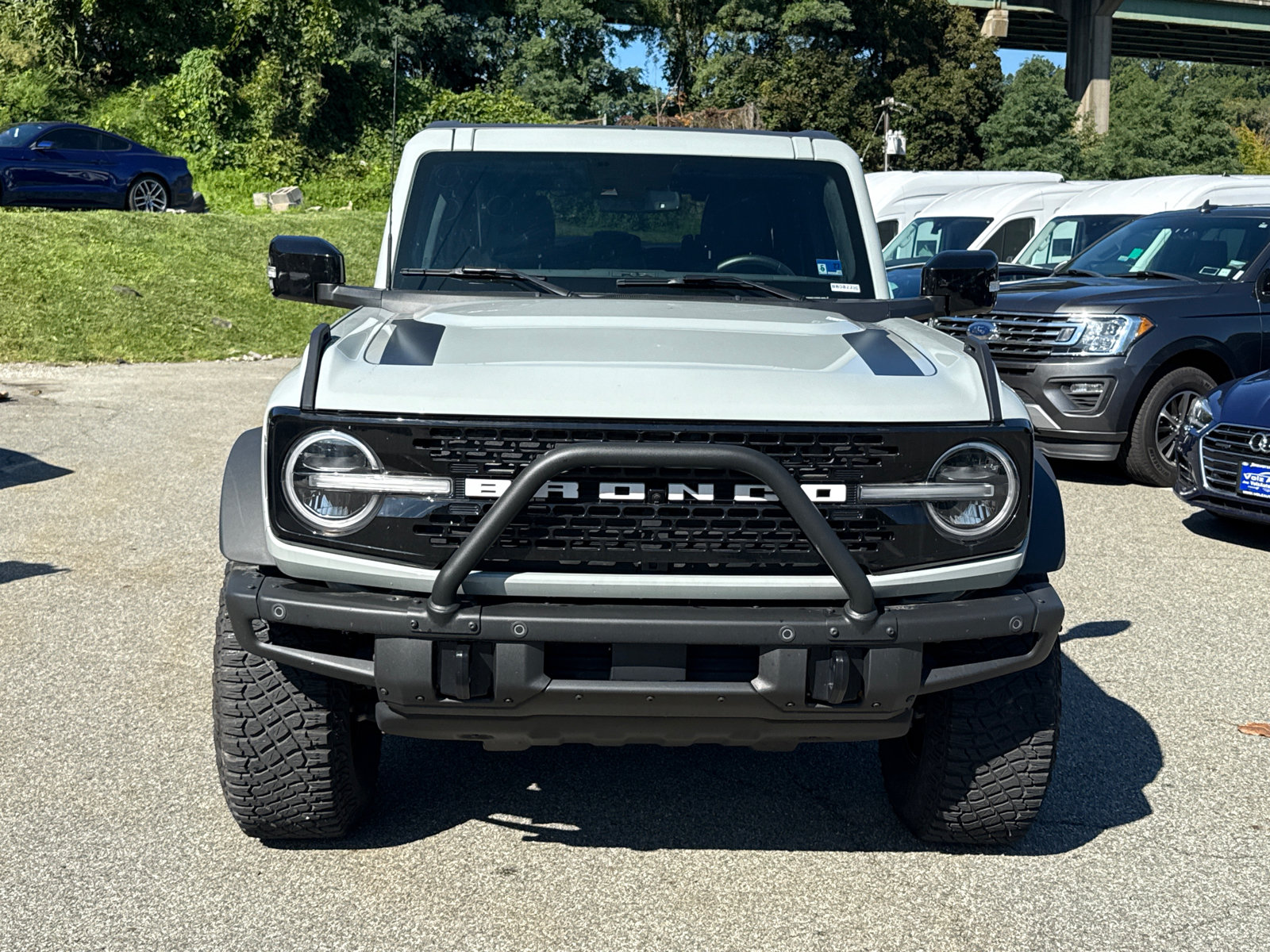 Used 2021 Ford Bronco First Edition AWD/4WD image 2