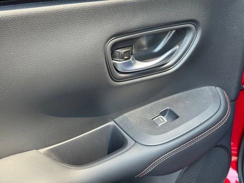 Certified 2025 Honda HR-V Sport image 13