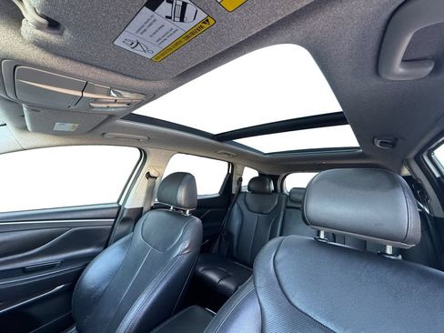 Used 2019 Hyundai Santa Fe FWD image 12