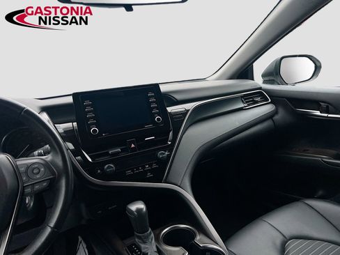 Used 2023 Toyota Camry SE image 31