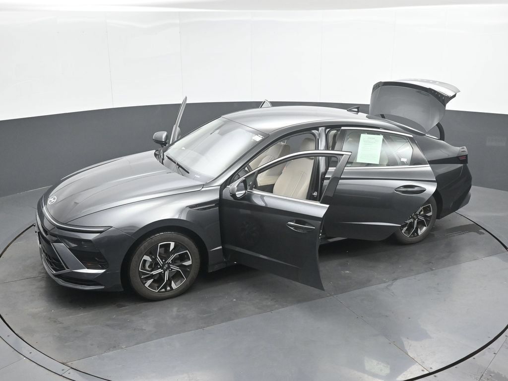 Certified 2025 Hyundai Sonata SEL FWD image 49