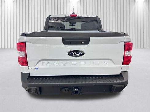 New 2025 Ford Maverick XLT w/ XLT Luxury Package image 6