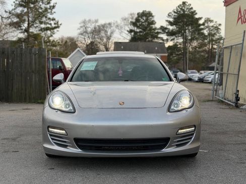 Used 2010 Porsche Panamera 4S image 8