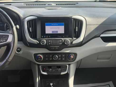Used 2022 GMC Terrain SLT w/ Infotainment Package II image 12