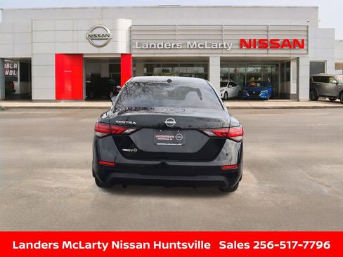 Used 2025 Nissan Sentra SV w/ Trunk Package image 5