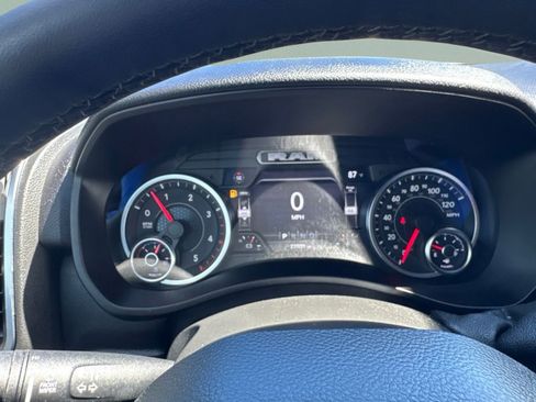 Used 2025 RAM 2500 Big Horn AWD/4WD image 14