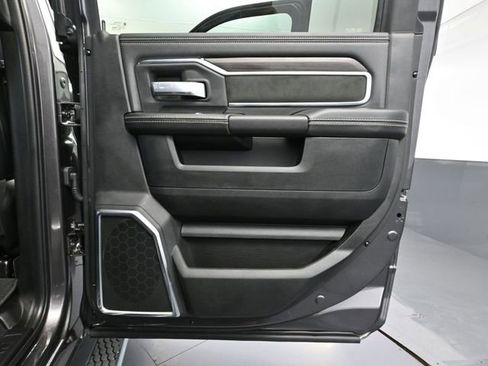 Used 2026 RAM 2500 Laramie AWD/4WD image 42