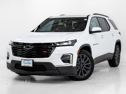 Used 2023 Chevrolet Traverse RS
