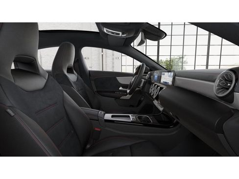 New 2026 Mercedes-Benz CLA 250 4MATIC image 4
