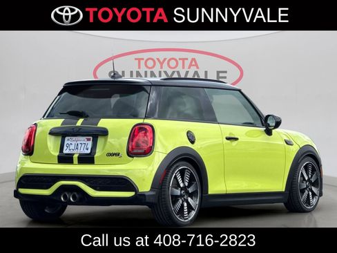 Used 2023 MINI Cooper S w/ Driver Assistance Package FWD image 3