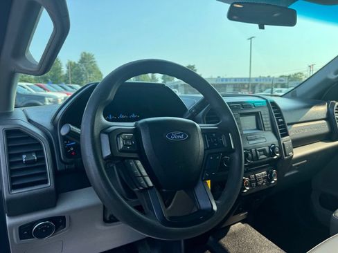 Used 2017 Ford F250 XL w/ Power Equipment Group AWD/4WD image 7