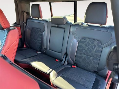 Used 2019 RAM 1500 Rebel image 13