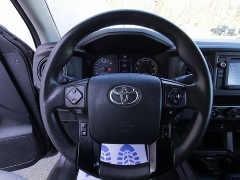Used 2018 Toyota Tacoma SR5 image 21