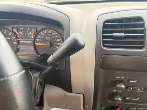 Used 2004 GMC Canyon W/T RWD image 18
