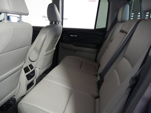 Used 2023 Honda Ridgeline RTL-E image 12