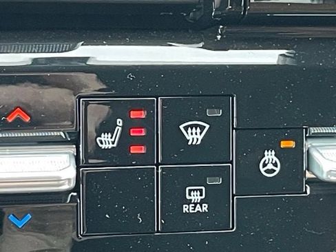 New 2025 Nissan Armada SL w/ Convenience Package image 35