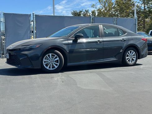 Used 2025 Toyota Camry LE FWD image 1