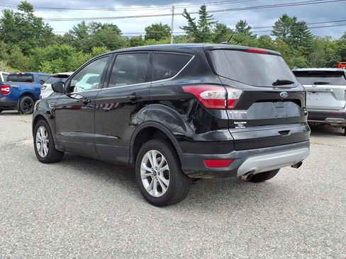 Used 2017 Ford Escape SE image 7