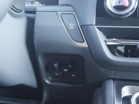 Used 2026 Lexus GX 550 w/ Accessory Package (2T) image 24