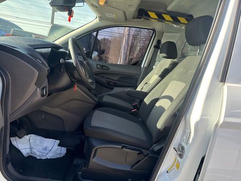 Used 2023 Ford Transit Connect XL image 8