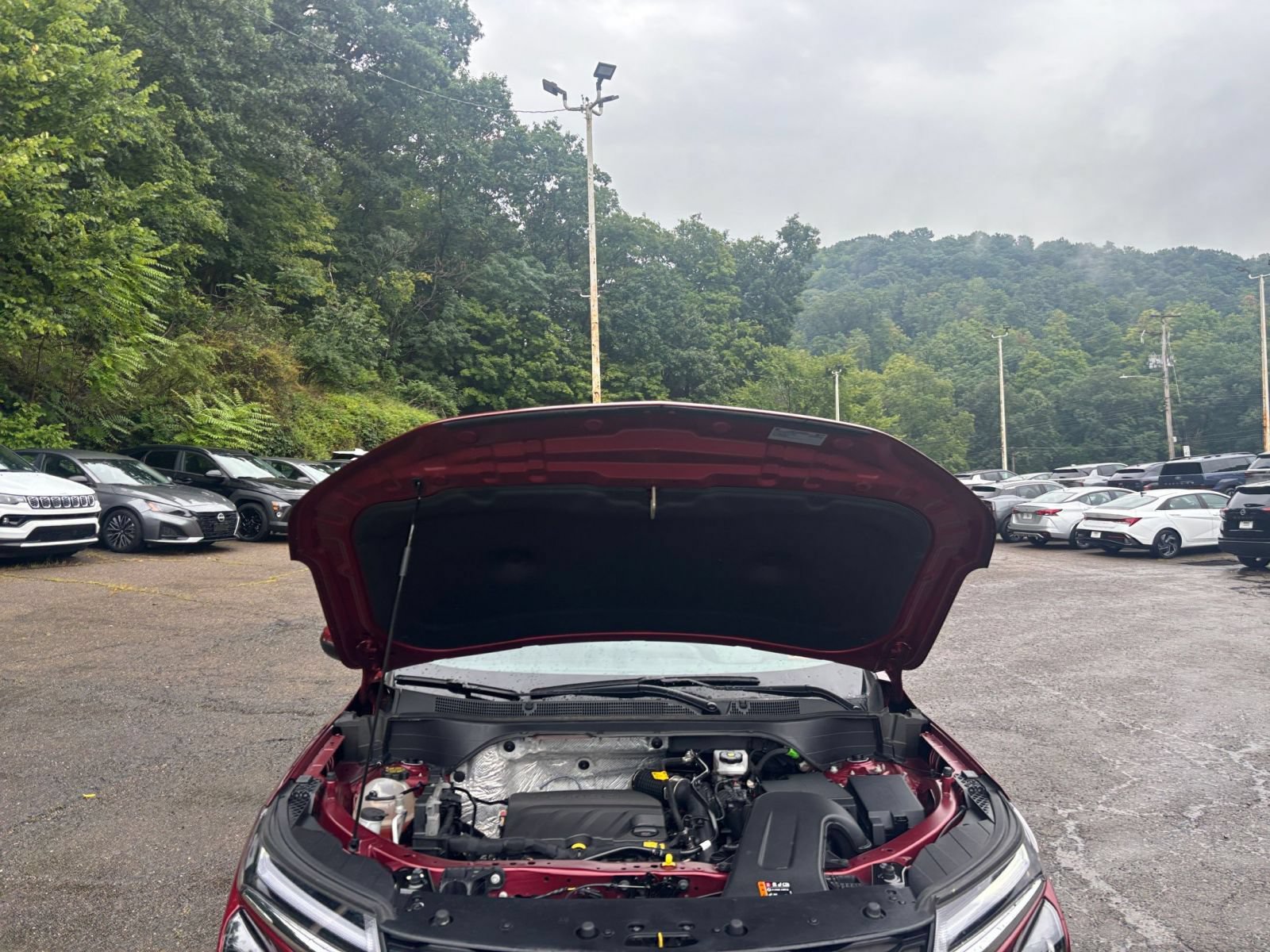 Used 2025 Chevrolet Trax LT w/ LT Convenience Package FWD image 30