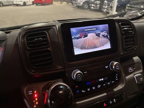 Used 2023 RAM ProMaster 2500 FWD image 10