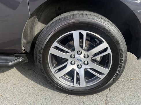 Used 2024 Ford Expedition Max Limited image 12