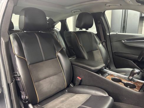 Used 2015 Chevrolet Impala LT FWD image 25