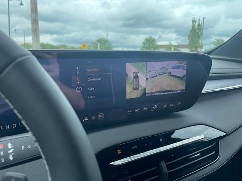 New 2026 Buick Enclave Sport Touring w/ Power Package FWD image 17