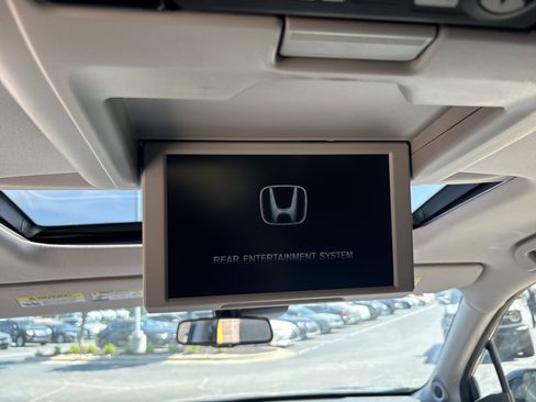 Used 2016 Honda Pilot Elite image 29