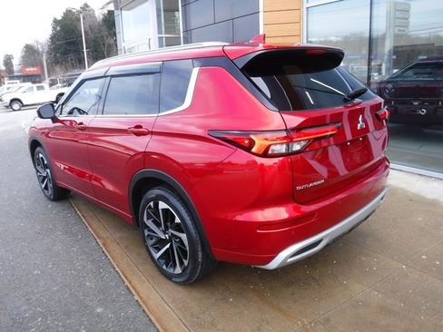 Used 2022 Mitsubishi Outlander SEL image 10