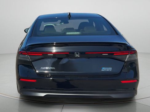 Used 2025 Honda Accord Sport image 18