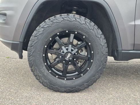 Used 2018 Jeep Grand Cherokee Limited AWD/4WD image 18