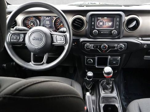 Used 2020 Jeep Wrangler Unlimited Sport AWD/4WD image 25