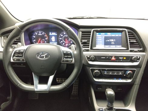 Used 2018 Hyundai Sonata Sport FWD image 22