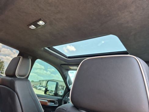 Used 2025 GMC Sierra 2500 Denali Ultimate AWD/4WD image 22