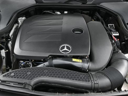 Used 2023 Mercedes-Benz E 350 4MATIC Sedan image 48