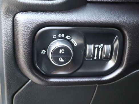 Used 2023 RAM 2500 Laramie AWD/4WD image 31
