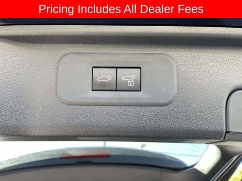 Used 2024 Toyota Grand Highlander AWD image 13