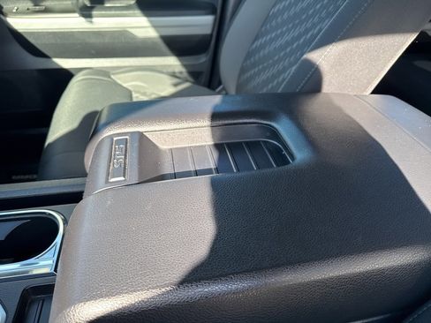 Used 2019 Toyota Tundra SR5 image 18