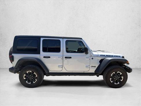 Used 2024 Jeep Wrangler Unlimited Rubicon 4xe AWD/4WD image 6