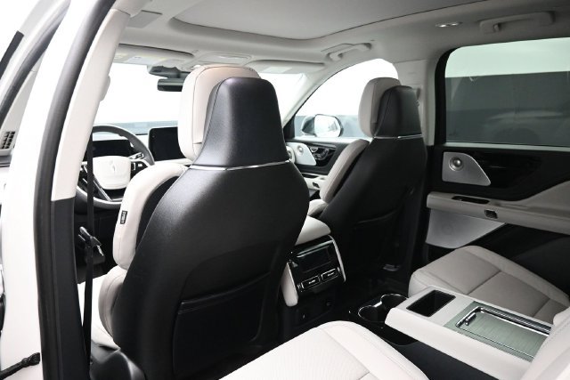Used 2025 Lincoln Aviator Reserve w/ Equipment Group 201A AWD/4WD image 22