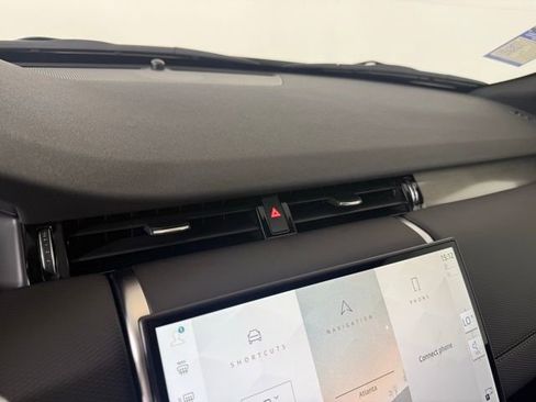 New 2025 Land Rover Discovery Sport Dynamic SE image 34