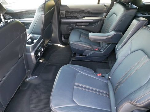 Used 2024 Ford Expedition Platinum AWD/4WD image 8