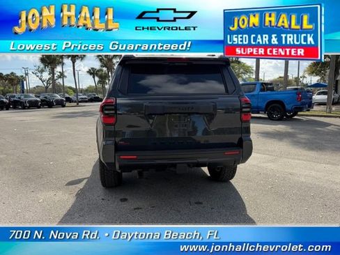 Used 2025 Toyota 4Runner SR5 image 9