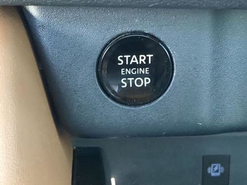 Certified 2024 Nissan Rogue Platinum w/ Platinum Premium Package image 28