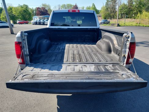 Used 2022 RAM 1500 Classic Warlock w/ Warlock Decor Package AWD/4WD image 26